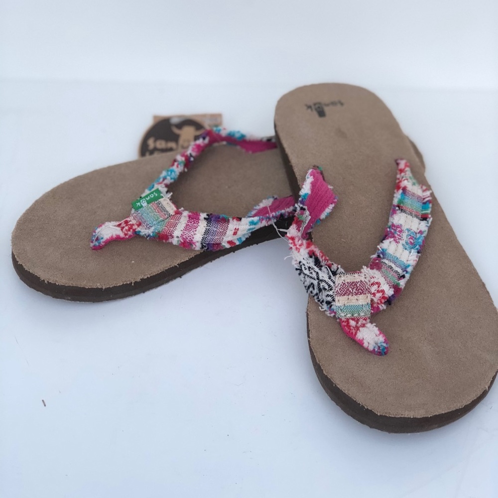 Sanuk “Fraidy Cat” Flip-flop Sandals